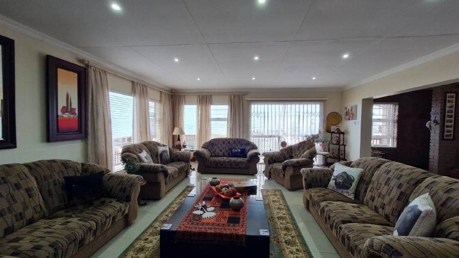 4 Bedroom Property for Sale in Dana Bay Western Cape